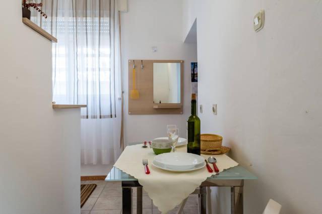 Apartments Lima Lazaneo Jelsa  Oda fotoğraf