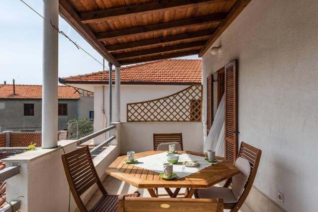 Apartments Lima Lazaneo Jelsa  Dış mekan fotoğraf
